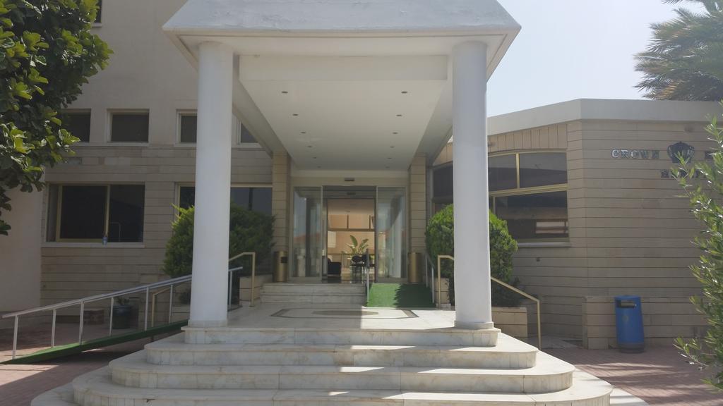 Crown Resorts Henipa Larnaka Exterior foto
